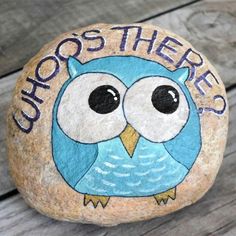 a painted rock with an owl on it that says, choose there's me