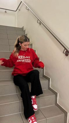 red aesthetic girl girly pilates gym wellness fitness outfit aura Varsity Red Jordan Outfit, Red Fit Aesthetic, Red Dunk Outfit, Red Sweatshirt Outfit Winter, Red T Shirt Outfit Aesthetic, Red Tshirt Outfit Casual, Red Nike Shoes Outfit, Red Hoodie Outfit Aesthetic, Red Crewneck Outfit