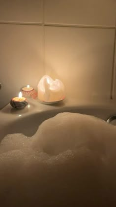 self care inspo, bathing, spa time, me time, peeling, spa ideas, healthy body, healthy mind Self Care Aesthetic Pictures Spa, Spa Night Aesthetic, Self Care Night Aesthetic, Relaxing Bath Aesthetic, January Self Care, Night Time Self Care, Self Care Spa Day, Bath Self Care, Self Care Must Haves