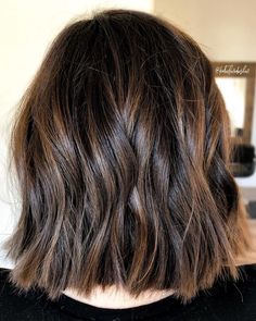 Balayage Bob Brunette Caramel, Balayage Short Hair, Brunette Hair Cuts, Balayage Bob, Brunette Bob, Fancy Hair, Women Inspiration, Caramel Balayage