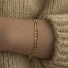 Minimalist Gold Pendant, Korean Bracelet Aesthetic, Aesthetic Rings Gold, Bracelet Aesthetic Gold, Simple Bracelets Gold, Breslet Jewelry Gold, Gold Bracelet Aesthetic, Minimalist Korean Fashion, Gold Jewelry Bracelets