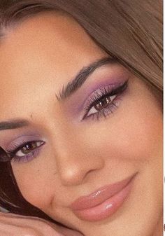 Lilac Eye Makeup, Lilac Eye, Purple Eyeshadow Looks, Lilac Eyeshadow, Purple Eyeliner, Maquillage On Fleek, Purple Eye Makeup