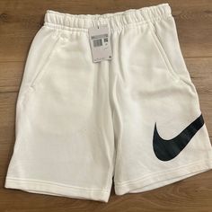 New With Tags Men’s Size Extra Small, White Nike Sweat Shorts. Casual White Shorts For Leisure, Sporty White Leisure Shorts, White Sportswear Shorts For Leisure, Casual White Athletic Shorts For Leisure, White Casual Shorts For Streetwear, White Casual Athletic Shorts With Pockets, Casual White Athletic Shorts With Pockets, Nike White Streetwear Shorts, Nike White Leisure Bottoms