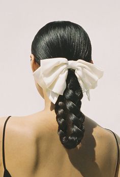 Small Silk Bow – Kamperett Winter Hairstyles, Aesthetic Hair, Hair Dos, Pretty Hairstyles, Hair Tutorial, Hair Inspo, Cute Hairstyles, Her Hair