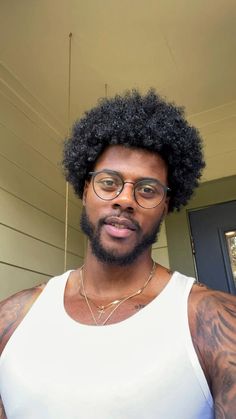 Afro Black Man, Short Afro Wigs, Rocker Costume, 4b Natural Hair, Black Men Haircut, Male Hairstyles