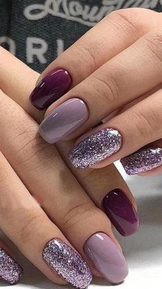 november nail designs fall thanksgiving nail designs fall short nail Fall Gel Nails, Glitter Gel Nails, Nails 2021, Cute Gel Nails, Thanksgiving Nails, Summer Nails Colors, Dipped Nails, Silver Nails