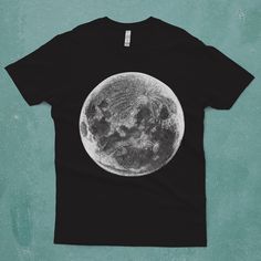 A full moon blazes bright on this astronomic men's screen printed tee. Hand Screen Printed on a Next Level short sleeve crew. Made with 100% combed and ring-spun cotton. The shirts are very lightweight and extremely soft.  Available in XS S M L XL 2X or 3X (see size chart in photo). Choose between black and navy blue. At Slothwing Tees, we scour old books and images to find the best vintage art out there and meticulously reproduce the images by screen printing them onto shirts in-house (literall Vintage Graphic Tshirt, Moon Tshirt, Moon Gifts, Moon Shirt, Gift Art, Tshirt Art, Vintage Graphic, Old Books, Vintage Graphics