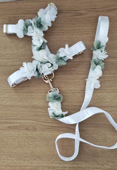 Pettorina cane con fiori per matrimonio più guinzaglio abbinato Marrying My Best Friend, Wedding News, Always You, Marry Me, Future Wedding, Hanukkah Wreath, Wedding Inspo, Wedding Details