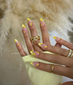 Whether you're a Gemini or want to channel the air sign's bright and creative energy this season, scroll through 30 Gemini nail ideas here. Yellow Nail Art, Nude Nail Designs, Summery Nails, Almond Nails Designs, Nail Inspiration, Floral Nails, Nail Arts