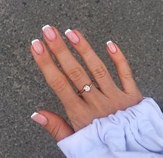 Cute Short Gel Nails For Work, Square Round Dip Nails, Mail Inspo Classy, Short Squavol Nails, Summer Nail Colors For Pale Skin, Short White Tip Nails, White French Tip Nails Short, Squoval French Tip Nails, Minimalist Nails Square