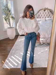 Nordstrom Anniversary Sale Guide 2023 – Southern Curls & Pearls Winter Southern Outfits, Southern Winter Outfits, Sweater And Jeans Outfit, Southern Curls And Pearls, Thanksgiving Outfit Ideas, Jeans Outfit Fall, Southern Outfits, Dream Outfits, Spring Ideas