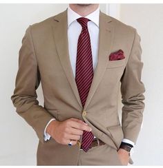 Stylish Suits For Men, Tan Suits, Terno Slim Fit, Modern Fit Suit, Suit Combinations, Blazer Outfits Men, Classy Suits, Mens Fashion Blazer, Suit For Men