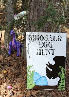 there is a sign that says dinosaur egg hunt