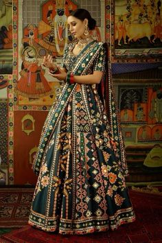 Indian Poses, Patola Print, Desi Attire, Orange Lehenga, Print Lehenga, Wedding Outfits For Women, Indian Outfits Lehenga