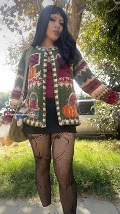 #falloutfitideas #cardigan #vintage Granny Sweater Outfit, Indie Cardigan Outfit, Cute Cardigans Outfits, Funky Cardigan Outfit, Grandma Cardigan Outfit, Christmas Cardigan Outfit, Vintage Cardigan Outfit, Plaid Cardigan Outfit, Scrap Cardigan