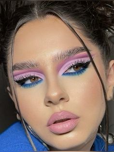 Hooded Eye Colorful Makeup, Pink And Blue Makeup, Bright Eye Makeup, Drag Makeup, Purple Eyeshadow, Creative Eye Makeup, Beat Face