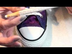 How to Bling Like a Pro -Tip Thursday http://www.beauty.pinterestpicture.com/ Converse Shoelaces, Shoelace Patterns, Shoe Crafts, Bling Shoes, Girlie Style, Beauty Hacks Video, Prom Shoes