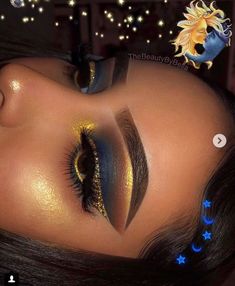 Eyeliner Style, Carnaval Make-up, Unique Eyes, Slay Makeup, Eyeshadow Ideas, Glow Makeup, Make Up Inspiration