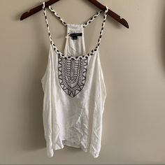 5th & Love Tank Top Racer Back Braided Straps Boho Vibes Perfect Festival Tank Color: White & Gray Size: Xl Material: 100% Rayon Condition: Nwt Typically Can Ship The Next Day Offers Welcomed Smoke Free/Pet Free Home Bundle And Save Please Feel Free To Ask Questions Thank You For Stopping By My Closet! Happy Poshing!! White Bohemian Tank Top For Beach Season, Chic White Tank Top For Beach Season, Chic White Tops For Beach Season, Chic White Beach Season Tops, White Summer Tank Top For Day Out, White Fitted Bohemian Tank Top, Aqua Tank, Braided Strap, Boho Vibe