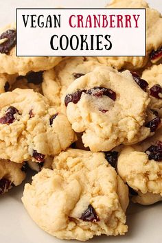 A plate of vegan cranberry cookies. Cookies With Almond Extract, Cranberry Almond Cookies, Best Vegan Cookie Recipe, Vegan Dessert Recipe, Vegan Christmas Desserts, Vegan Winter Recipes, Easy Vegan Cookies, Vegan Christmas Cookies