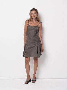 The Dawn dress is a drop-waist midi skirt featuring adjustable tie straps, invisible side zip, pleated skirt detailing, and princess seams for an ultra flattering fit. Drop Waist Maxi Dress, Mariposa Dress, Balloon Skirt, Ballerina Dress, Fall 24, Online Closet, Dreamy Dress, Princess Seams, The Dawn