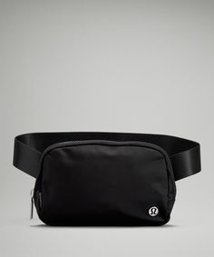 Lululemon Bags, Lululemon Everywhere Belt Bag, Everywhere Belt Bag, Water Repellent Fabric, Black Logo, Personal Shopping, Bag Straps, Body Bag, Belt Bag