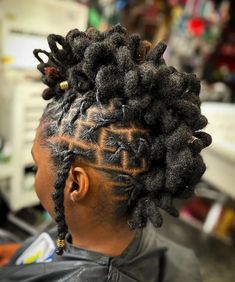 Nubian Hairstyles, Dreadlock Updos, Female Dreadlocks, Locs Updo, Loc Twist, Loc Updos, Healthy Locs, Glamour Hairstyles