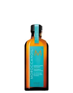 Get the silky, shiny and healthy hair you've always wanted. Moroccanoil® Treatment is the product that pioneered oil-infused hair care and created the worldwide buzz on argan oil. Infused with antioxidant-rich argan oil and shine-boosting vitamins, this completely transformative hair treatment detangles, speeds up drying time and boosts shine—leaving you with nourished, manageable and smooth hair with each use. Hair Oil, Hydrating Mask, Alcohol Free, Caring For Frizzy Hair, Moroccan Oil Hair, Frizz Control, Moroccan Oil, Smooth Hair, Argan Oil