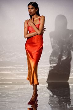 1990s Looks, Bouchra Jarrar, Dress With Ruching, Midi Slip Dress, Ex Machina, Fall 2022, Runway Collection, Fashion Show Collection, Fashion Photoshoot