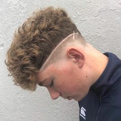 Taper Fade Long Hair, Best Short Haircuts For Men, Short Haircuts For Men, Braid Styles For Men, Undercut Fade, Curly Undercut, 2020 Hairstyles