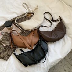 Looking for something both aesthetically pleasing and roomy, so you can store all of your must-have belongings? Great, Mad Jade to the rescue.Material: PU. Aesthetic Bags, Shoulder Messenger Bag, Office Fashion, Aesthetically Pleasing, Leather Material, High Quality Leather, Shoulder Bag Women, Winter Boot, Cross Body Handbags