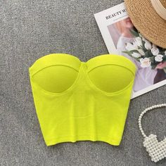 48538343768362 Tops With Built In Bras, Women Summer Casual, Kids Activewear, Strapless Crop Top, Middle Age Fashion, Tube Tops, Womens Cami, Cropped Tube Top, Womens Wigs