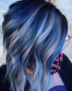 Fun Color Ideas For Blondes, Silver And Blue Hair Short, Blue Bayalage Hair, Silver And Blue Hair, Undercut Tattoos, Haircut Ideas For Women, Haircuts For Women 2023, Hair Color Ideas For Winter, Clipper Cut