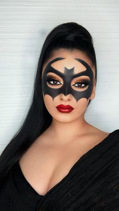 Halloween Women Makeup, Beautiful Halloween Makeup, Zombie Halloween Makeup, Halloween Makeup Witch, Halloween Makeup Clown, Holloween Makeup, Amazing Halloween Costumes, Vibrant Makeup, Cute Halloween Makeup