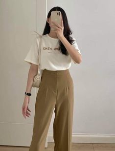 Outfit Korean Style, Everyday Fashion Outfits, Quick Outfits, Classy Work Outfits, Stylish Work Outfits