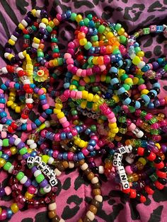 MYSTERY BUNDLE PACK single bead kandi bracelet pack of 5 absolutely mixed and mystery! you get what you get! My Core Aesthetic, A Lot Of Bracelets, Kandi Singles Ideas, Kandi Bracelets Rave, Bead Kandi, Scene Bracelets, Kandi Jewelry, Kandi Singles, Bracelets Kandi