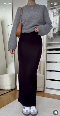 Modest Girly Outfits, Rok Outfit, Trendy Outfit Ideas, Best Winter Outfits, Modesty Outfits, Cute Modest Outfits, Rock Outfit, Fall Outfit Ideas, Trendy Outfit