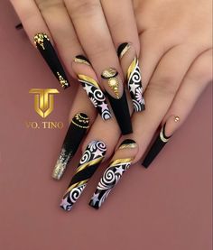 Beach Nail Art, New Years Eve Nails, Gold Glitter Nails, Cute Spring Nails, Black Nail Designs, New Year's Nails, Fabulous Nails, Nail Designs Spring