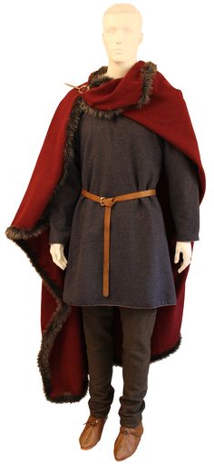 Arkeoreplika - Male Viking outfit. Based on finds from Denmark. Norse Clothing, Costume Viking, Viking Garb, Aged Clothing, Viking Dress, Medieval Clothes, Viking Men, Viking Costume, Viking Clothing