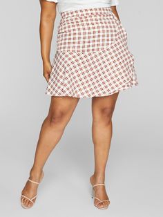 Mini Skirt Fashion, Uptown Girl, Fashion To Figure, Blair Waldorf, Figure Size, Plaid Mini Skirt, Plus Size Skirts, School Fashion, Plaid Print