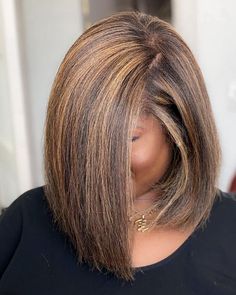 Bob Hairstyles For Black Women With Color Highlights, Highlighted Bob Black Women, Brown Highlight Bob Black Women, Highlighted Bob Wigs For Black Women, Blonde Highlight Bob Black Women, Ariel Hair, Hair Color For Women