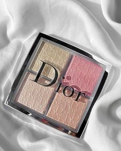 Dior Backstage Glow Face Palette, Makeup Boutique, Dior Eyeshadow, Dior Backstage, Fancy Makeup