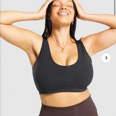 Brand New In Bag. Color Is Black. Just Doesn’t Fit Me So Trying To Make My Money Back. Whitney Simmons, Gymshark Black, Gym Wear For Women, Gym Clothes Women, Gymshark Women, White Sports Bra, Seamless Sports Bra, Crop Top Bra, A Beautiful Day