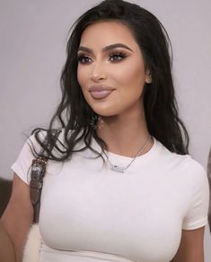 Kim K Makeup Looks, Kim Kardashian Makeup Looks, Kim K Makeup, Glam Bride Makeup, Kily Jenner, Kardashian Makeup, Kardashian Beauty, Makeup Tips And Tricks