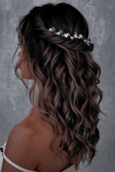 Cute Prom Hairstyles, Simple Prom Hair, Quince Hairstyles, Long Hair Wedding Styles, Prom Hairstyles For Long Hair, Peinados Fáciles Para Cabello Corto, Wedding Hair Inspiration, Hairdo For Long Hair, Wedding Hairstyles For Long Hair