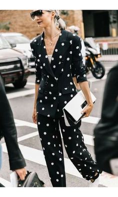 Polka Dots Fashion, Collage Vintage, Street Style Inspiration, Feminine Outfit