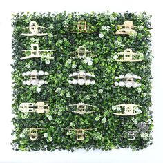 PRICES MAY VARY. 【Claw Clip Organizer】It contains 4 grass claw clip storage panels.Each is 10*10*1.6 inches tall.Each panel has 100 fake leaves.Dense and realistic, the grass wall panel is relatively small.But it can be fully used, and can hold about 30-40 claw clips, which can be used to fill space more flexibly.Install it anywhere you want to decorate, such as the living room, makeup room, bathroom wall, etc. Create a vibrant atmosphere.Bring you good mood. 【Save Space】Do you often get angry w Claw Clip Storage, Claw Clip Holder, Claw Clip Organizer, 20 Inch Hair, Hair Clip Organizer, Hair Product Storage, Clip Storage, Room Makeup, Clip Organizer