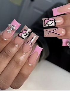 Short Square Acrylic Nails Designs Pink, Medium Acrylic Nails With Charms, Nail Art Designs Summer Square, Birthday Nail Set Ideas Virgo, Short Exotic Nail Designs, Kaw Nails, Nails Art Easy, Kaws Nails, Pink Kaws