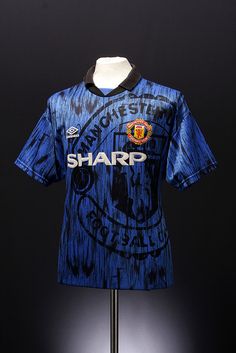 Manchester United Football Shirt (away, 1992-1993) | Flickr - Photo Sharing! Eric Cantona, Classic Football Shirts, Atletico Mg, Retro Football, Man Utd, Football Kits, Man United