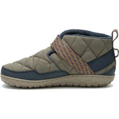 Whether you're chilling by the campfire or relaxing on the couch  keep your feet cozy. The women's Chaco Ramble Rugged canvas shoes have soft fleece linings and water-resistant uppers for outdoor use. Insulated Sneakers For Outdoor Fall Use, Insulated Sneakers For Outdoor Fall Activities, Insulated Outdoor Sneakers For Fall, Insulated Fall Outdoor Sneakers, Casual Insulated Sneakers For Fall, Casual Insulated Fall Sneakers, Fall Casual Insulated Sneakers, Comfortable Winter Sneakers For Outdoor Activities, Chaco Shoes